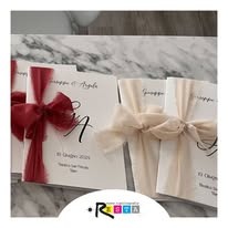 Inviti coordinati con nastro in organza