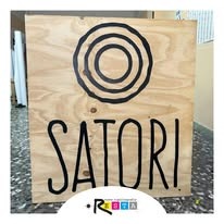 Grafica SATORI stampata su pannello di legno